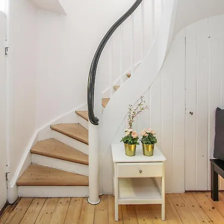Fyrassistentens Apartment *